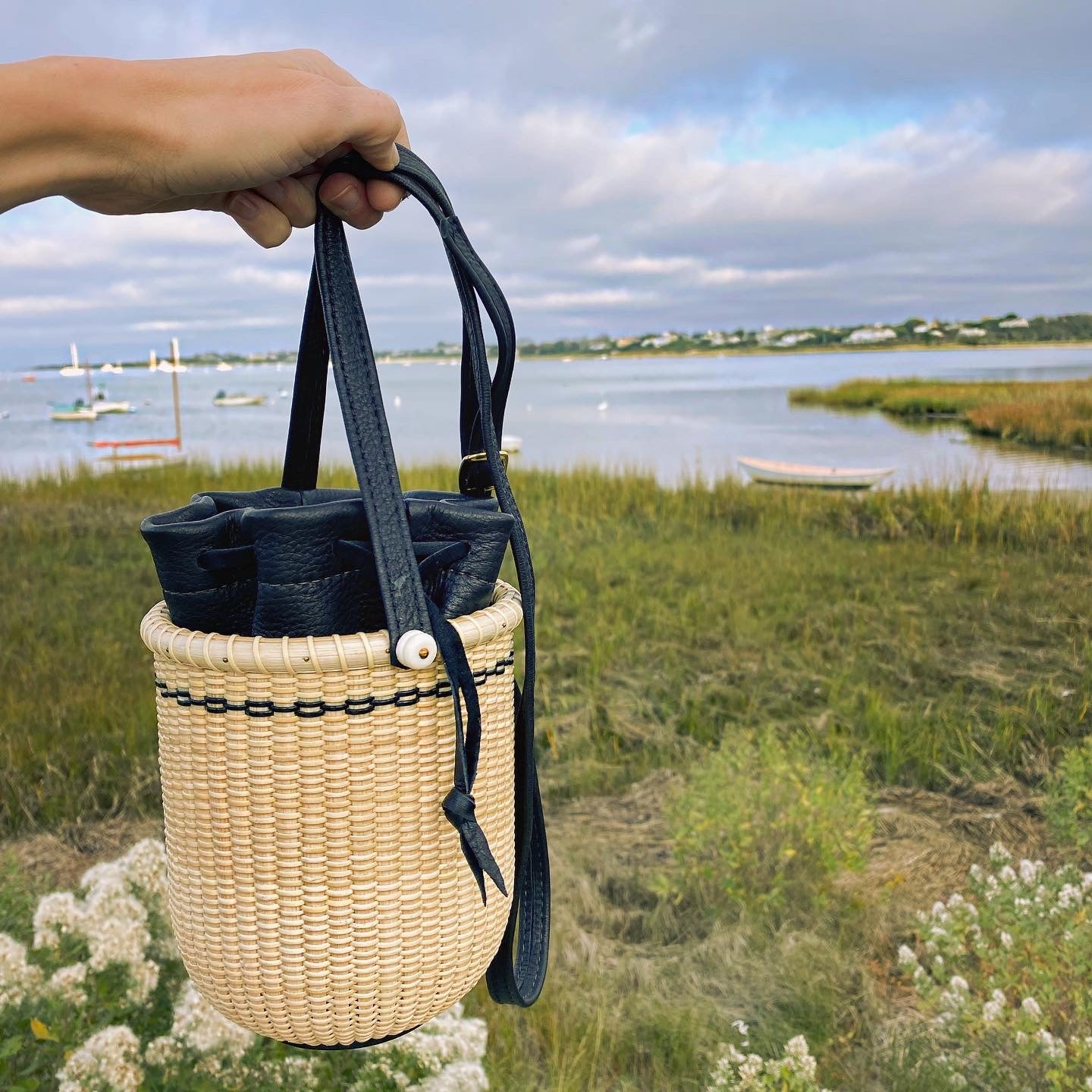 Round Handwoven Tote with Leather - 5 – Nantucket Bracelets